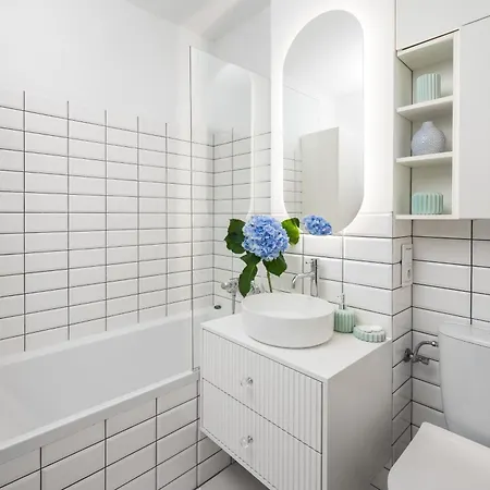 So Chic! 2-Bedroom Urban Suite 900M To Central Station Metro Rondo Onz Warsaw Exterior photo